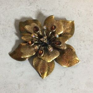 Vintage gold with stones flower brooch